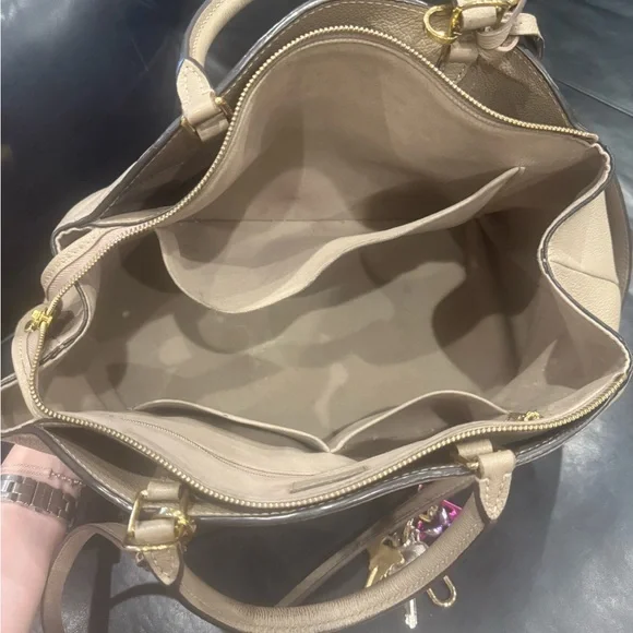 Louis Vuitton Grand Palais Tan Embossed Satchel - Picture 16 of 16